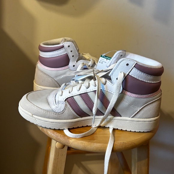 Adidas off white and lilac Top Ten RB casual sneakers from Finish Line NWT - Picture 10 of 12